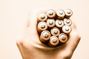 Consumer NiMH/NiCD Chargers